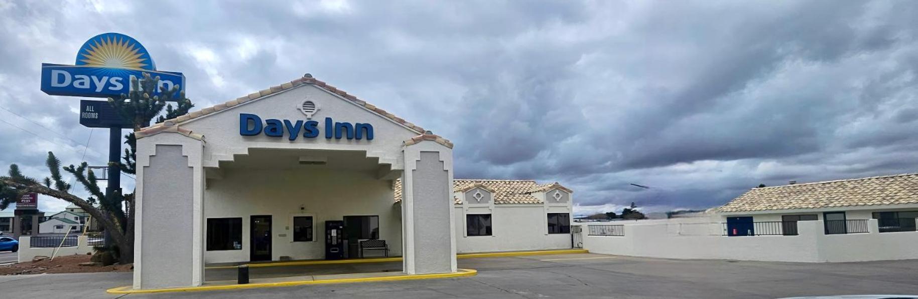 Days Inn By Wyndham Kingman West Eksteriør bilde