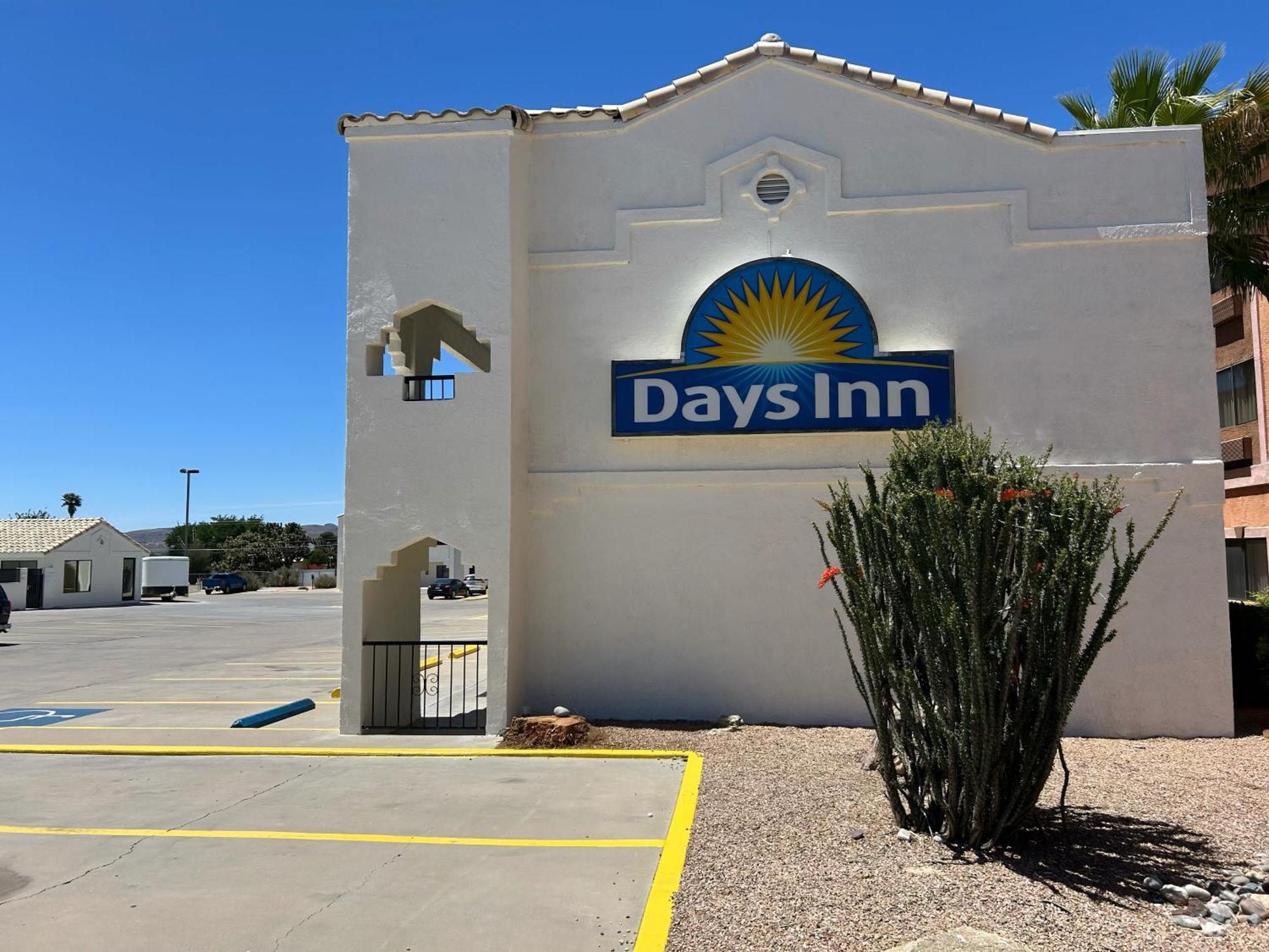 Days Inn By Wyndham Kingman West Eksteriør bilde